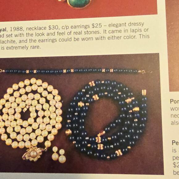 Avon 1989 Pearlessence Earrings In Box Faux Pearl Stud Pierced Classic Timeless - Picture 7 of 8